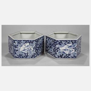 Paar facettierte Cachepots