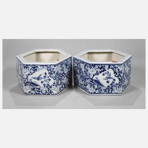 Paar facettierte Cachepots