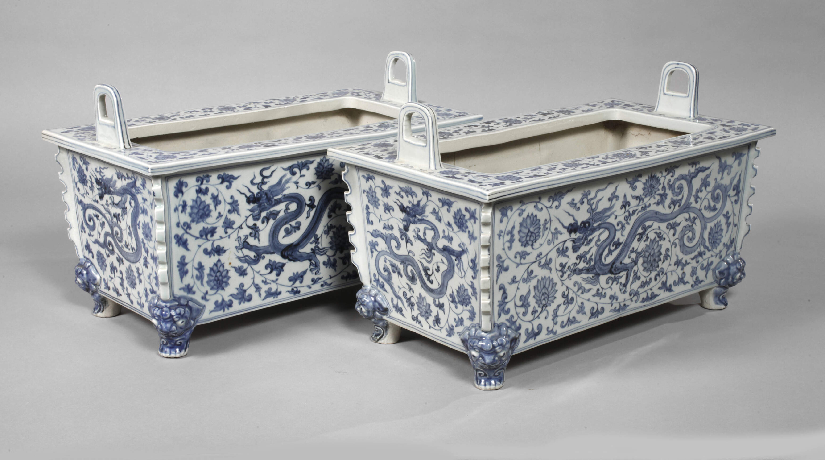 Paar seltene Fangding-Cachepots