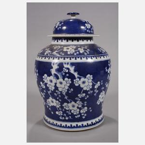 Paar Pflaumenblüten-Deckelvasen