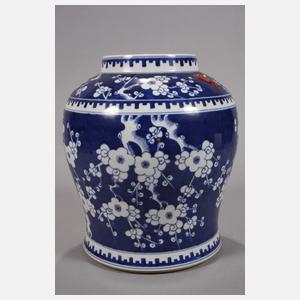 Paar Pflaumenblüten-Deckelvasen