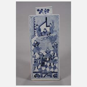 Paar große eckige Vasen mit Palastszenen