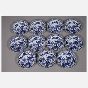 11 mittelgroße tiefe Teller