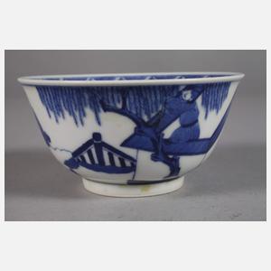 Fünf fein bemalte Teeschalen