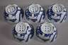 Fünf fein bemalte Teeschalen