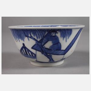 Fünf fein bemalte Teeschalen