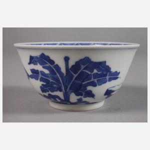 Fünf fein bemalte Teeschalen