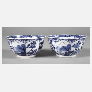 Paar fein bemalte Teeschalen