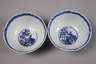 Paar fein bemalte Teeschalen