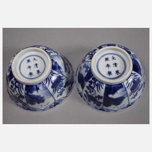 Paar fein bemalte Teeschalen