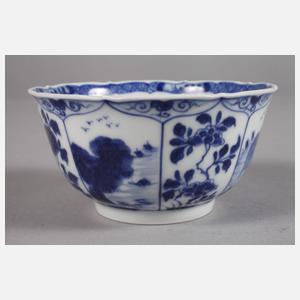 Paar fein bemalte Teeschalen