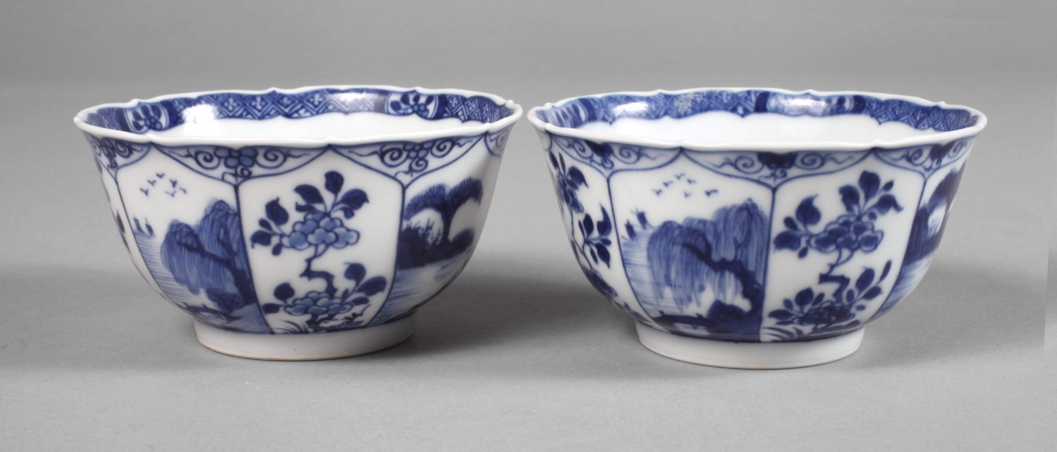 Paar fein bemalte Teeschalen