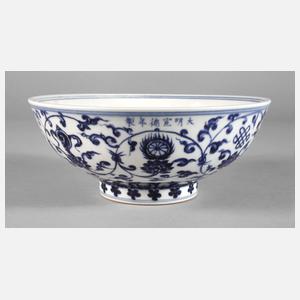 Blütenschale mit acht buddhistischen Symbolen