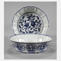 Paar tiefe blütenförmige Granatapfel-Schalen111