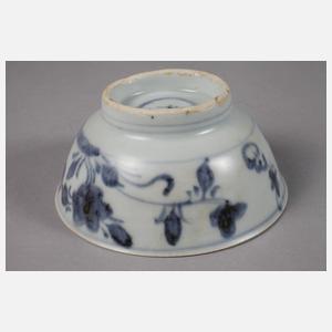 Paar tiefe Teeschalen