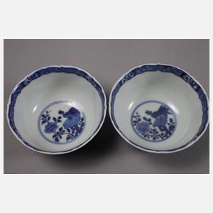 Paar fein bemalte Teeschalen