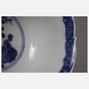 Paar fein bemalte Teeschalen