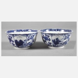 Paar fein bemalte Teeschalen