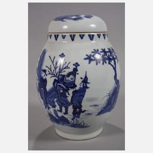 Paar schlanke Vorratsvasen