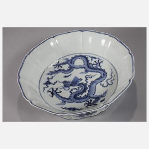 Große Blütenschale mit kaiserlichen Drachen