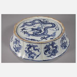 Große Blütenschale mit kaiserlichen Drachen