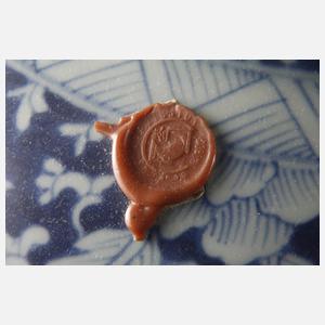 Sehr große Deckelvase mit Päonienblüten