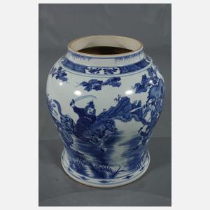 Sehr große Deckelvase mit Kriegerszenen