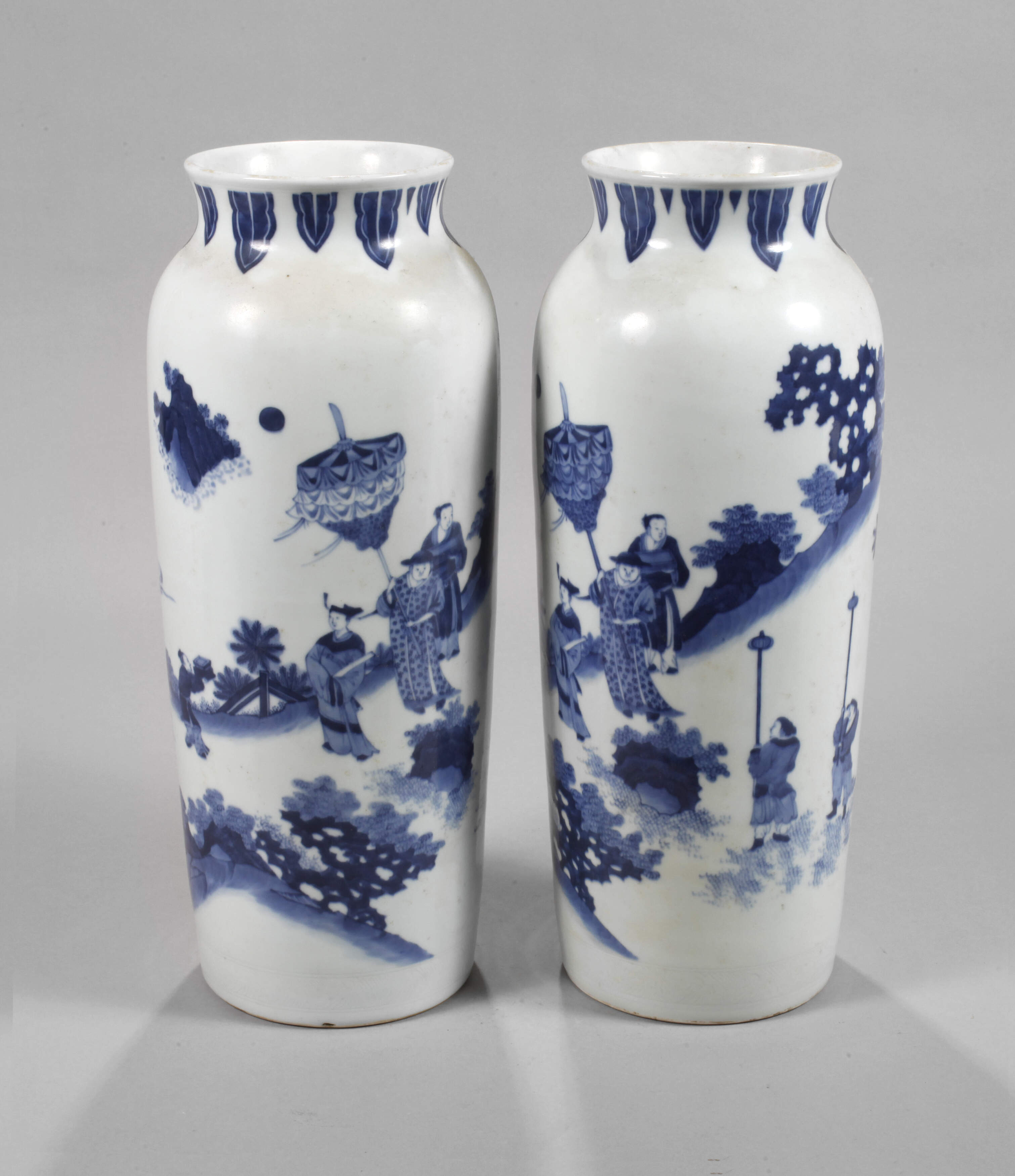 Paar große Rouleau-Vasen