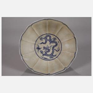 Paar Stem Cups mit Drachenmedaillons