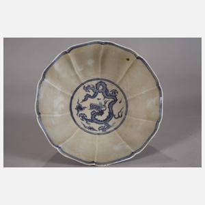 Paar Stem Cups mit Drachenmedaillons