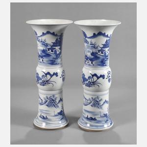 Paar große GU-Vasen