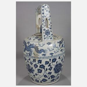 Riesige Porzellankanne für Wasser oder Tee