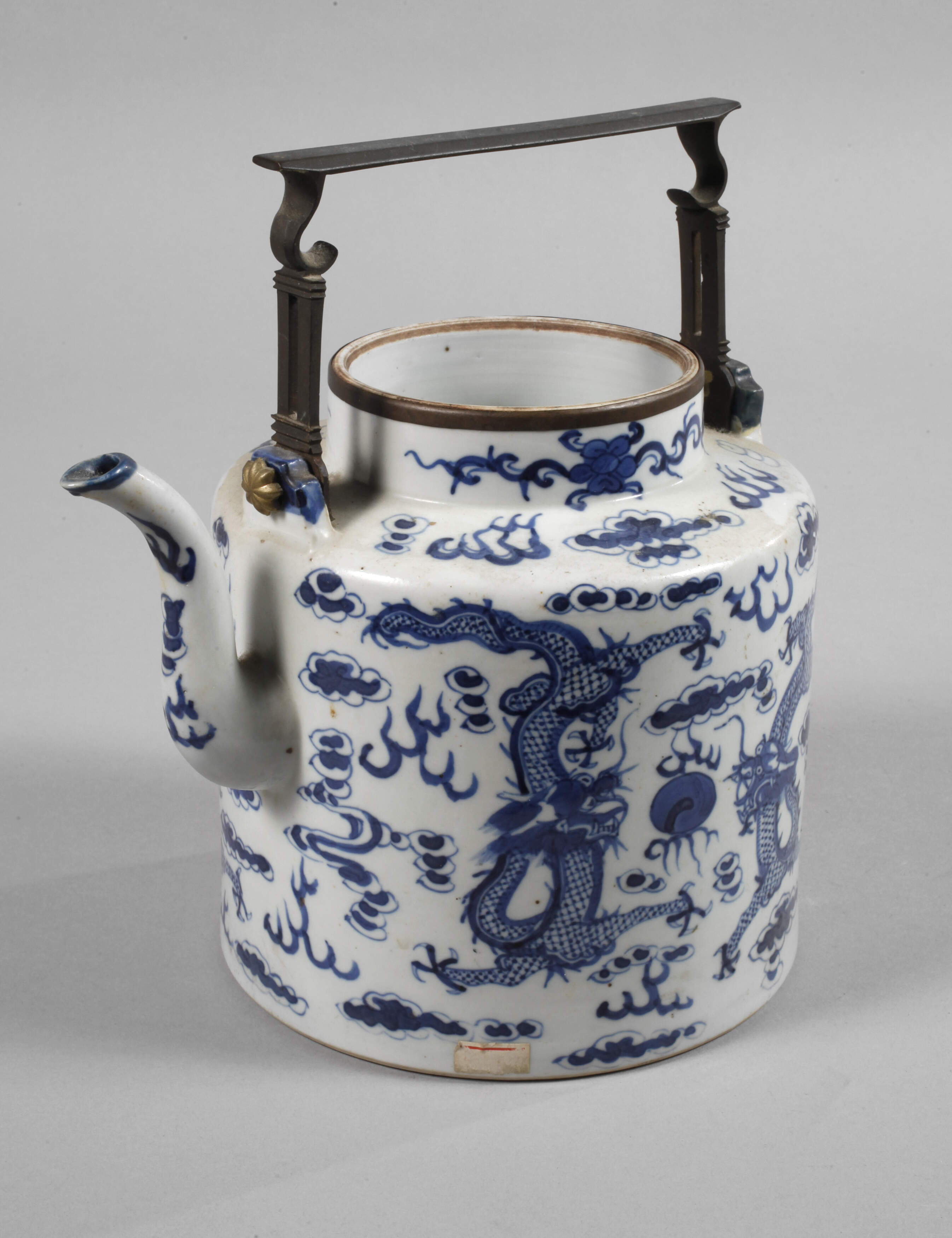 Große Drachen-Henkelkanne