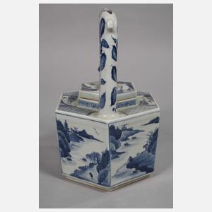 Paar große facettierte Teekannen