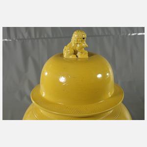 Paar riesige gelbe Deckel-Vasen