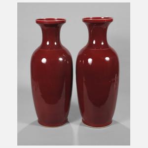 Paar große Balustervasen Sang-de-Boeuf