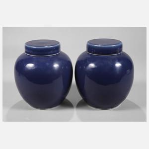 Paar runde Deckelvasen „Sacrificial Blue“