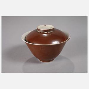 Teeschale mit Café-au-Lait-Glasur