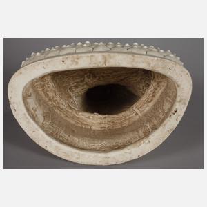 Blanc-de-Chine-Figur des Buddha Shakyamuni im Sarnath-Stil