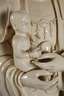 Sehr große Blanc-de-Chine-Figur "Stehende Guanyin mit dem Kinde"