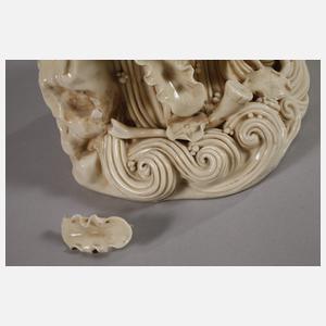 Große Blanc-de-Chine-Figur "Der Bodhisattva Manjusri im Lotosblatt"