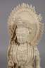 Große Blanc-de-Chine-Figur "Stehende Guanyin Ambrosia versprengend"
