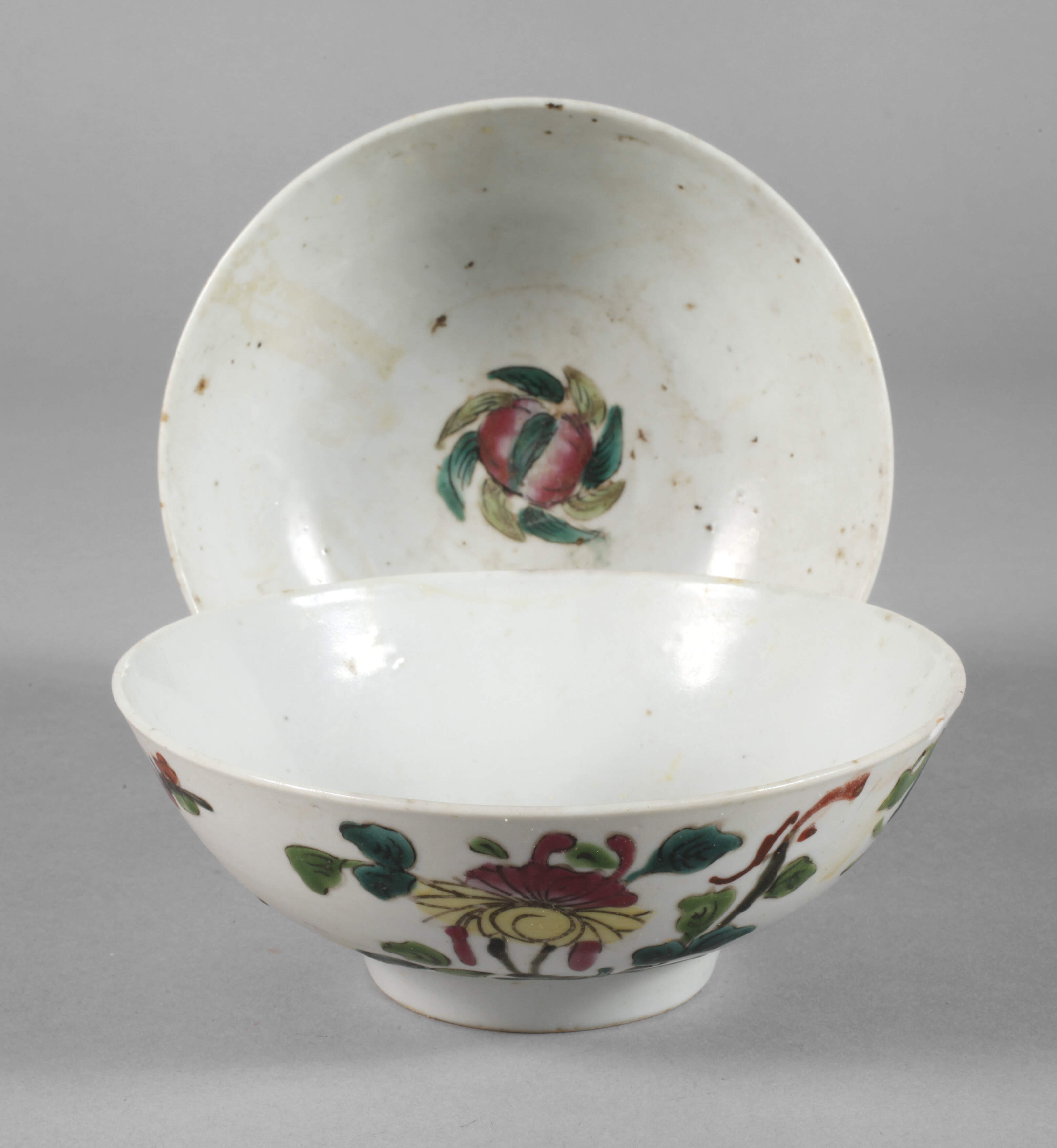 Paar Glückwunschschalen Famille Rose