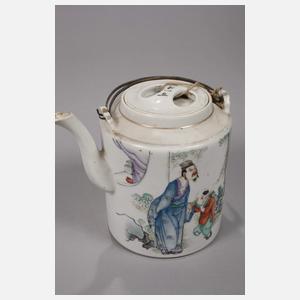 Drei Teekannen Famille Rose