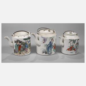 Drei Teekannen Famille Rose