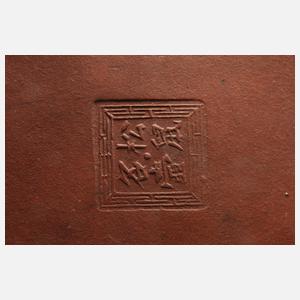 Yixing-Hühnerkopfkanne und Paar Koppchen