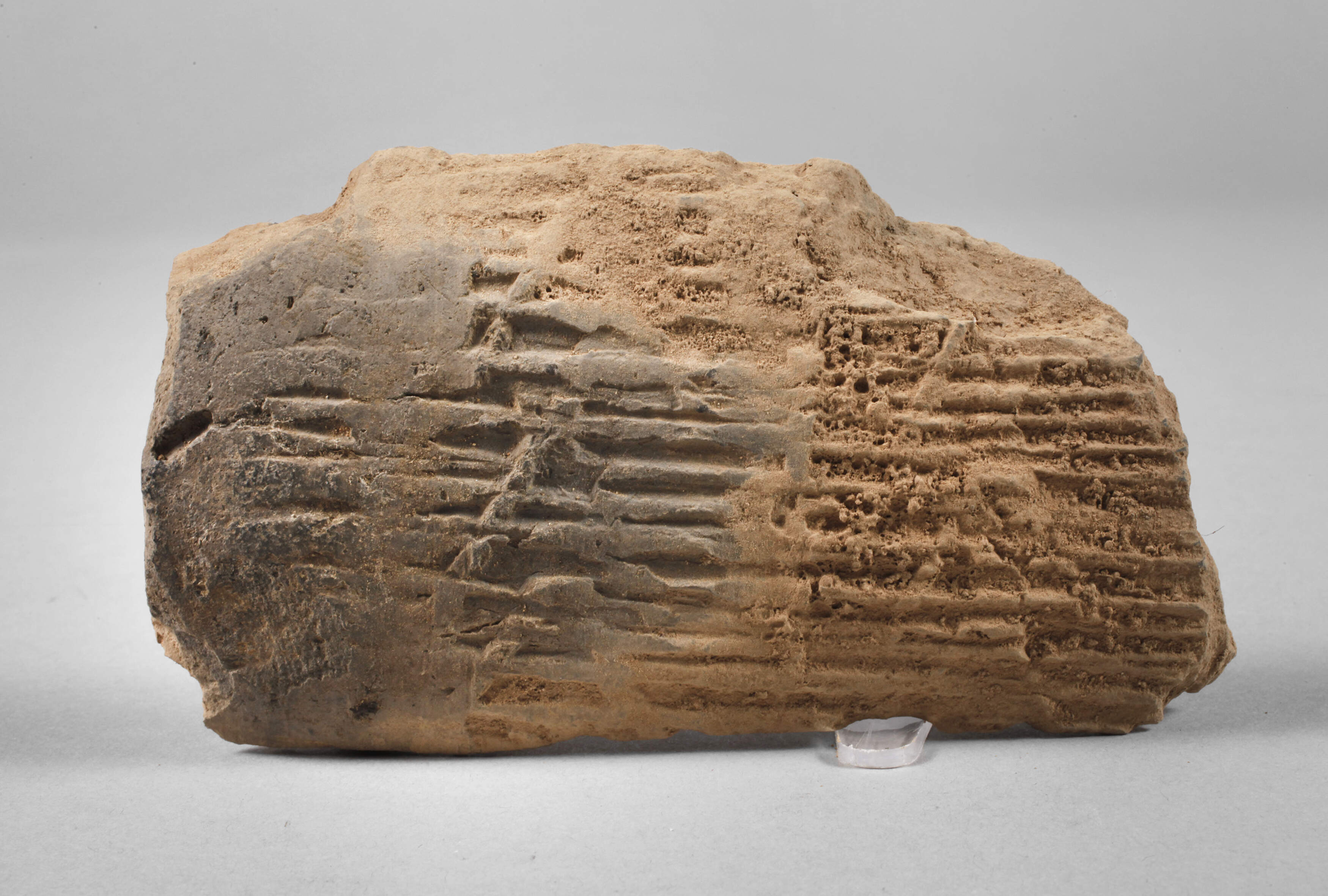 Großes Fragment einer Silla-Wasserleitung