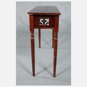 Konsolentisch im chinesischen Stil