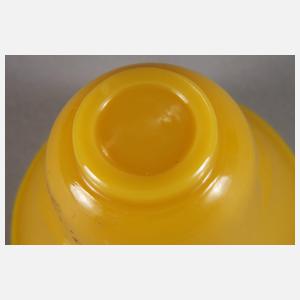 Gelber Pekingglas-Teebecher