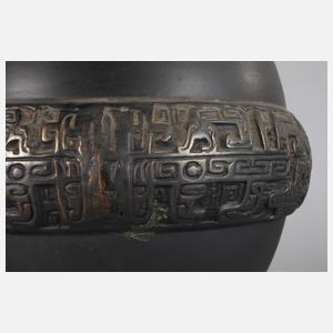 Große HU-Bronzevase